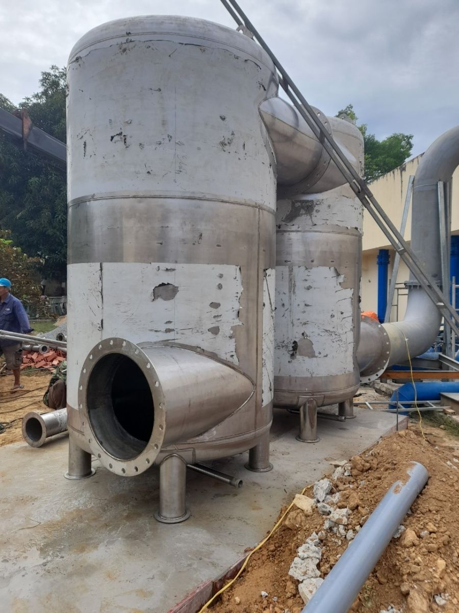 Bồn Chứa Trụ Đứng