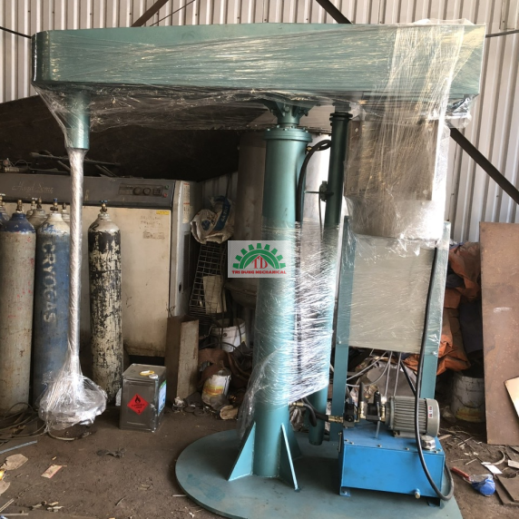 máy khuấy phân tán